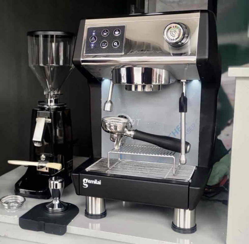 Máy pha cà phê bán mang đi Gemilai CRM 3200B